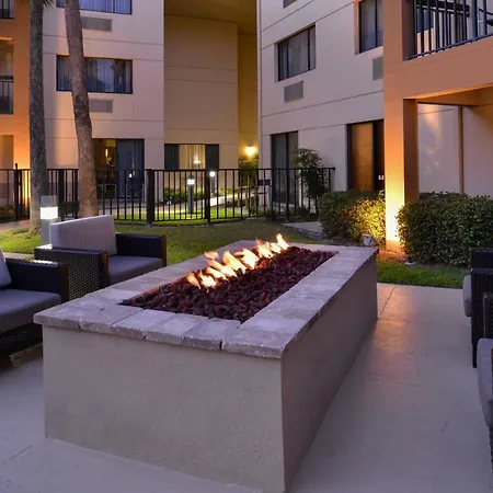Courtyard By Marriott Ocala Hotel
